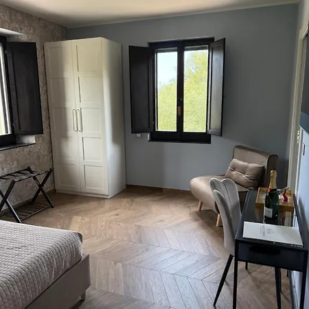 Nocleg ze śniadaniem Casale Corneli 3*