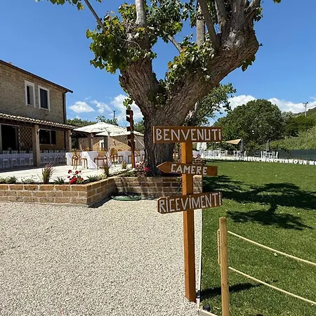 Casale Corneli 3* Silvi Paese