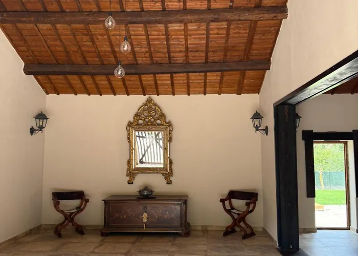 Casale Corneli Silvi Paese