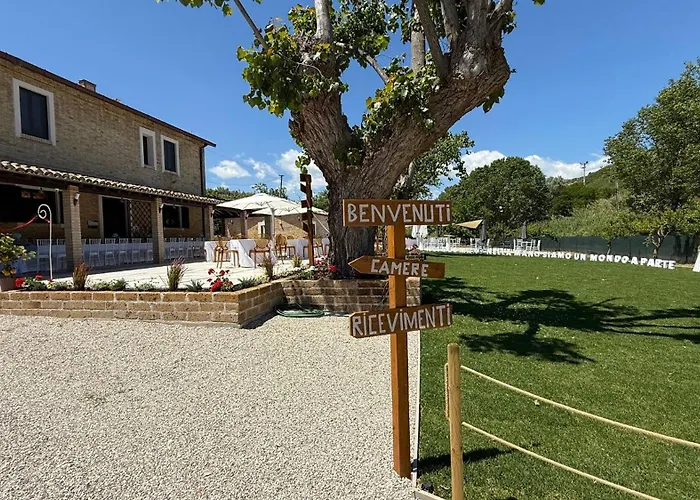 Casale Corneli 3* Silvi Paese